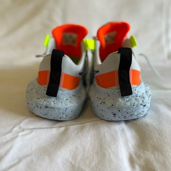 👟♥️NWT Nike Sneakers; super cute in Grey, Orange and Lime - Picture 4 of 12